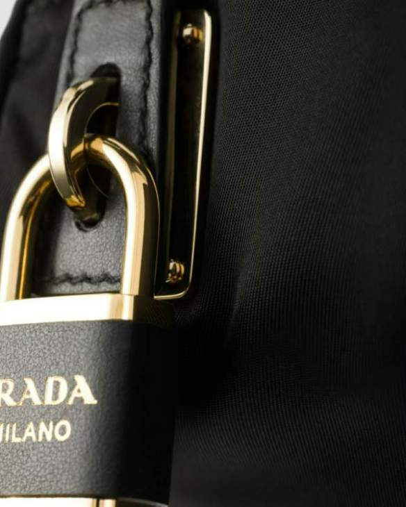 Picture of Prada Handbags _SKUfw187249191fw
